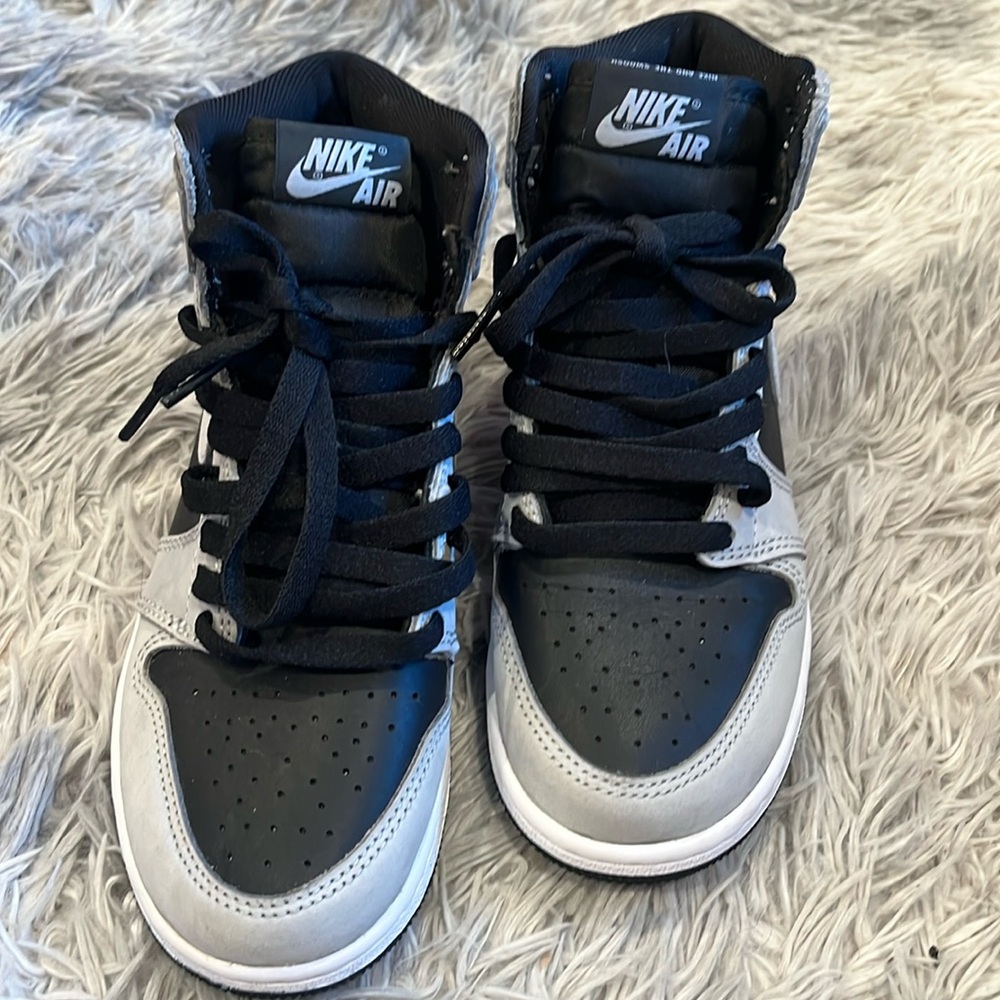 Jordan 1 shadow greys